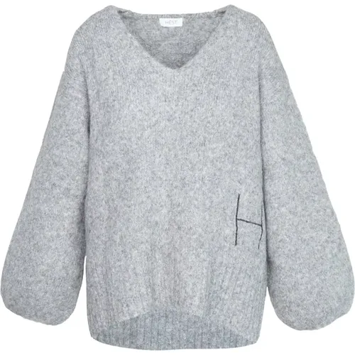 Knitwear > V-neck Knitwear - - Hést - Modalova