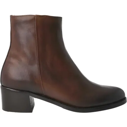 Shoes > Boots > Ankle Boots - - Calce - Modalova