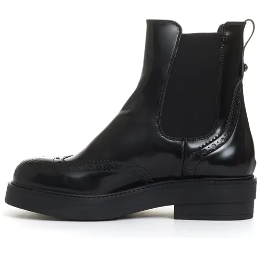 Shoes > Boots > Chelsea Boots - - Strategia - Modalova