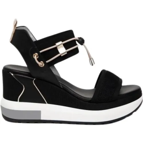 Shoes > Heels > Wedges - - Nerogiardini - Modalova