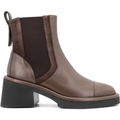 Shoes > Boots > Chelsea Boots - - PESERICO - Modalova