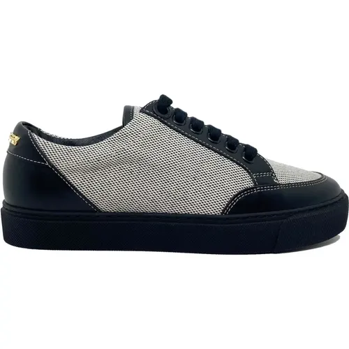 Shoes > Sneakers - - Burberry - Modalova