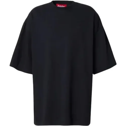 C - Tops > T-Shirts - Black - 032c - Modalova