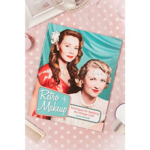 Retro Makeup: Techniques for Applying the Vintage Look - lauren rennells - Modalova
