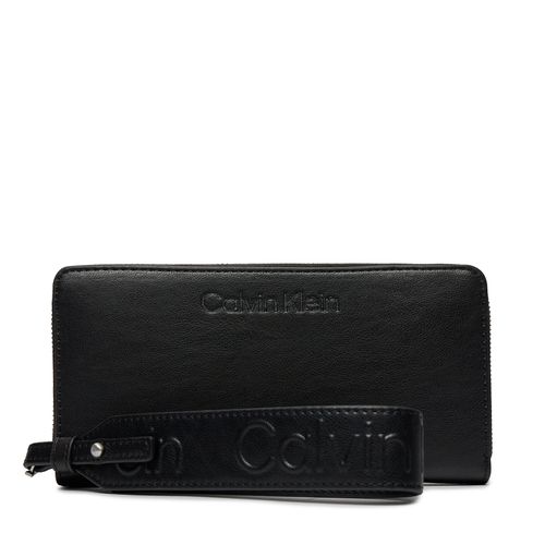 Portefeuille grand format Calvin Klein Gracie Wallet W/Strap Lg K60K611388 Ck Black BEH - Chaussures.fr - Modalova