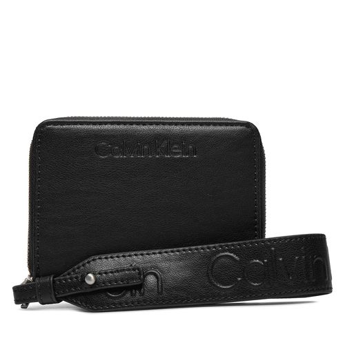 Portefeuille grand format Calvin Klein Gracie Wallet W/Strap Md K60K611387 Ck Black BEH - Chaussures.fr - Modalova