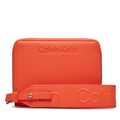 Portefeuille grand format Calvin Klein Gracie Wallet W/Strap Md K60K611387 Orange - Chaussures.fr - Modalova