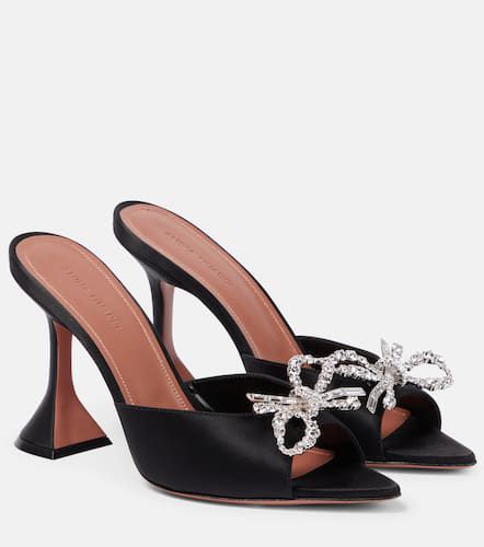 Mules Rosie en satin à ornements - Amina Muaddi - Modalova