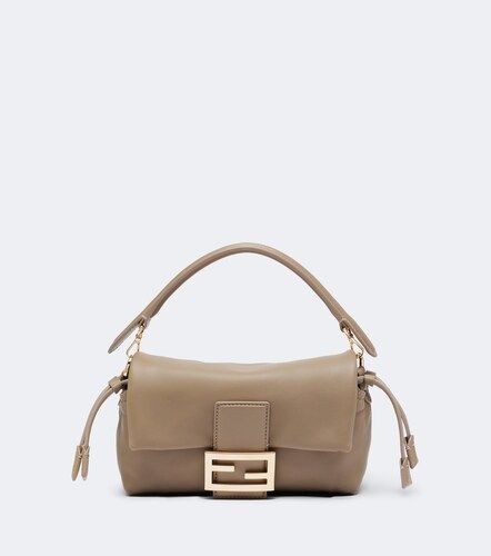 Sac Baguette® Soft Small en cuir - Fendi - Modalova