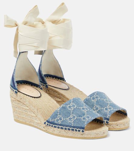 Sandales compensées Pilar GG en jean - Gucci - Modalova