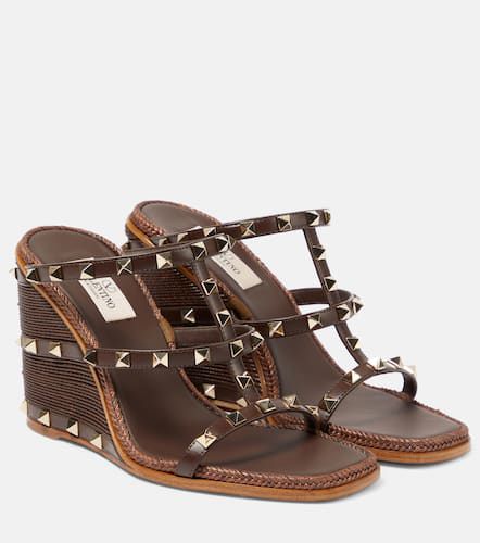 Mules compensées Rockstud en cuir - Valentino Garavani - Modalova