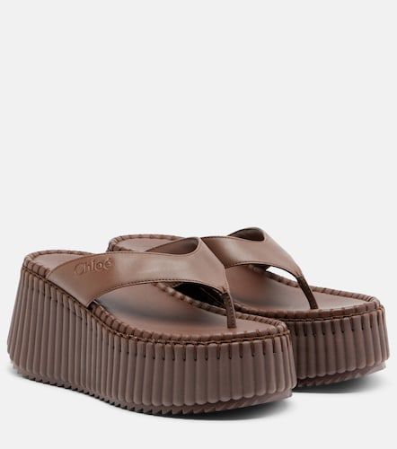 Chloé Mules compensées Nama en cuir - Chloe - Modalova