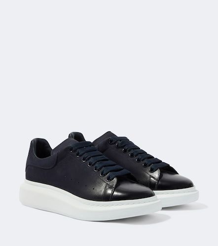 Baskets oversize en cuir et daim - McQueen - Modalova