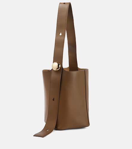 Sac seau Pebble Medium en cuir - Loewe - Modalova