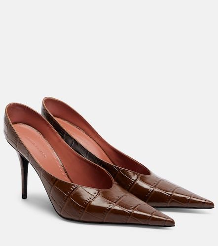 Mules Anok en cuir façon croco - Amina Muaddi - Modalova