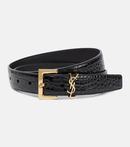 Ceinture Cassandre en cuir verni embossé - Saint Laurent - Modalova