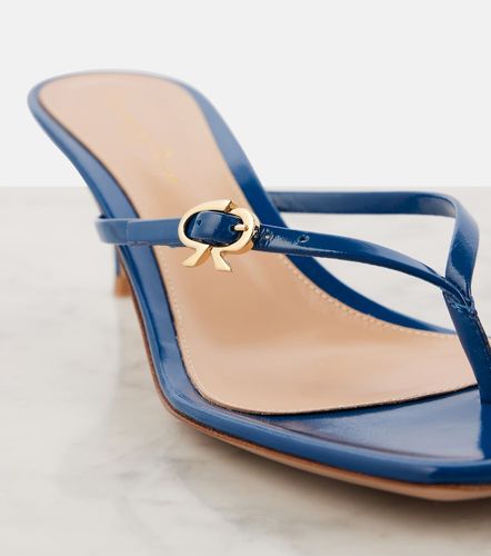 Sandales Ribbon en cuir verni - Gianvito Rossi - Modalova