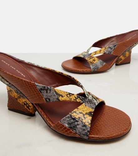 Sandales compensées en cuir effet serpent - Dries Van Noten - Modalova