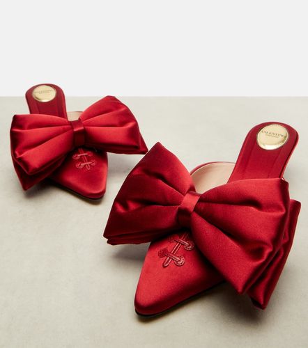 Mules Yolande 45 en satin - Valentino Garavani - Modalova