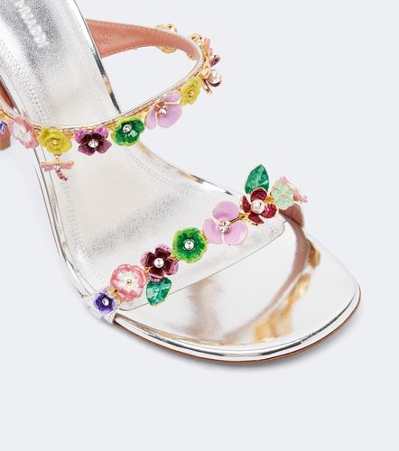 Mules Vittoria en cuir à ornements - Amina Muaddi - Modalova