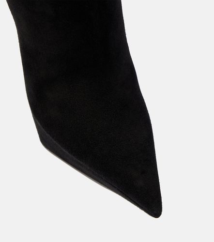 Bottines Yigit 150 en daim - Amina Muaddi - Modalova