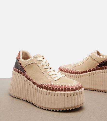 Chloé Baskets compensées Nama en daim - Chloe - Modalova