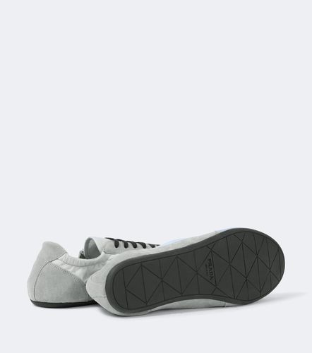 Baskets Collapse en Re-Nylon et daim - Prada - Modalova
