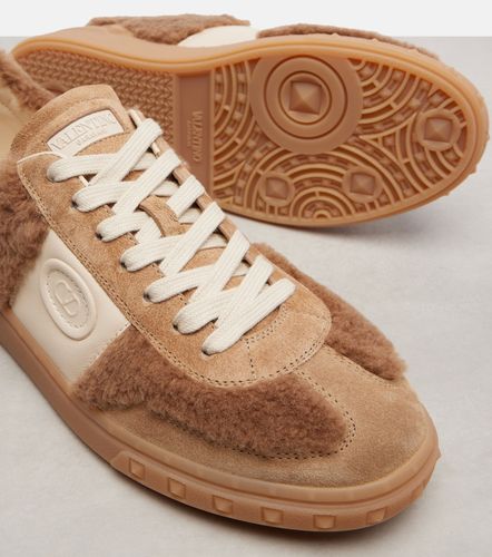 Baskets Upvillage en daim - Valentino Garavani - Modalova