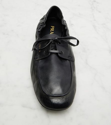 Chaussures bateau Shuffle en cuir - Prada - Modalova