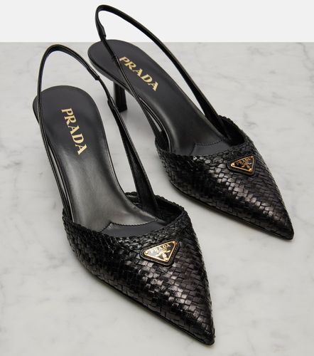 Escarpins slingback en cuir tressé - Prada - Modalova