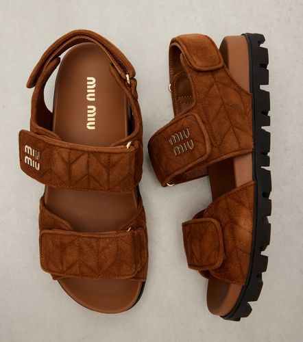Sandales matelassées en daim - Miu Miu - Modalova