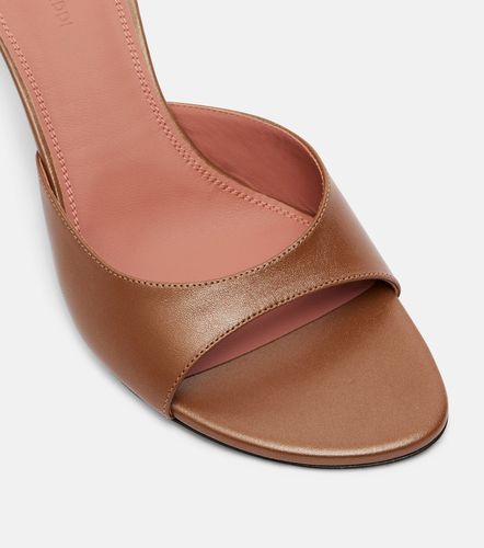 Mules Jeanne 60 en cuir - Amina Muaddi - Modalova