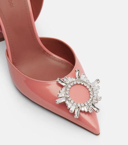 Escarpins slingback Begum 95 en cuir verni - Amina Muaddi - Modalova