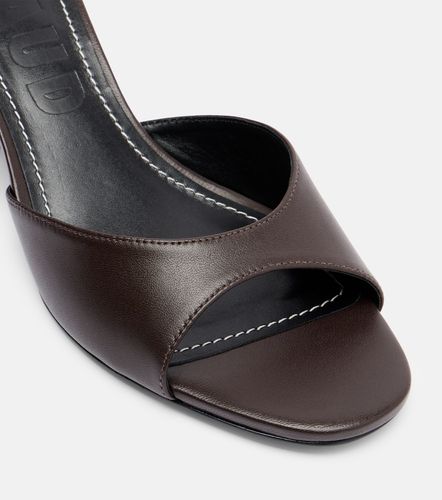 Mules compensées Brigitte en cuir - Staud - Modalova