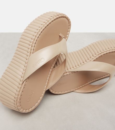 Chloé Mules compensées Nama 80 en cuir - Chloe - Modalova