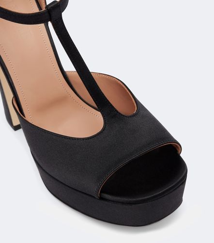 Sandales Nomi à plateau en satin - Malone Souliers - Modalova