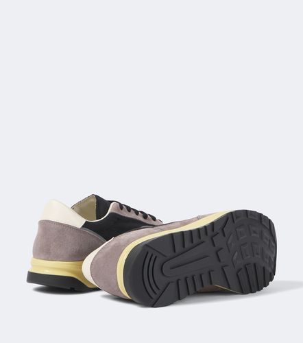 Baskets Track Classic en daim - Common Projects - Modalova