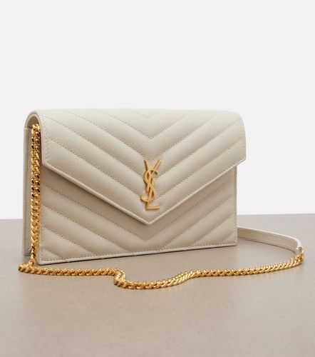 Portefeuille à chaîne Cassandre Envelope en cuir - Saint Laurent - Modalova