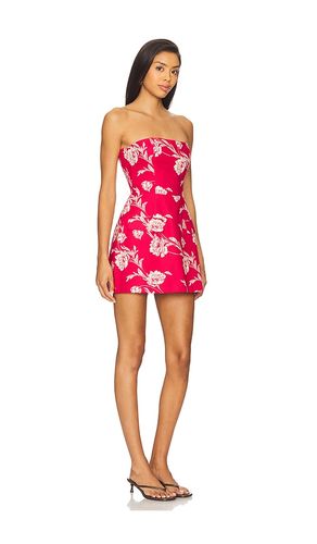 X REVOLVE Strapless Bethany Skort Romper en . Taille L. Also en XL - Amanda Uprichard - Modalova