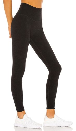 LEGGINGS TAKE ME HIGHER en . Taille XS. Also en M, L - Beyond Yoga - Modalova
