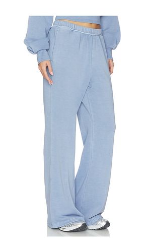 JAMBES LARGES en . Taille S. Also en XS, M, L, XL - Beyond Yoga - Modalova
