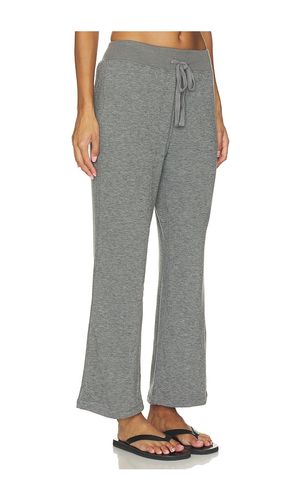 PANTALON AMPLE À TAILLE CONFORT ET COUPE ÉVASÉE en . Taille XS. Also en S, M, L, XL - Bobi - Modalova