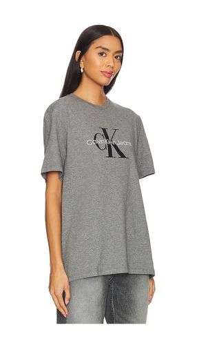 Short Sleeve Hero Monologo Tee en . Taille S. Also en M, L, XL/1X - Calvin Klein - Modalova