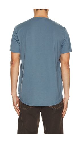 AO Curve Hem Tee en . Taille S. Also en XXL/2X - Cuts - Modalova