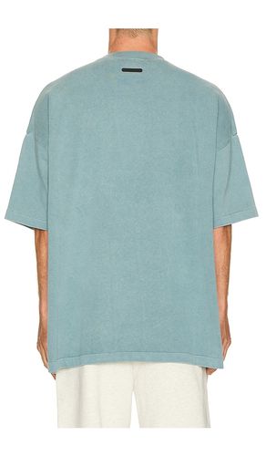 T-SHIRT CAMPUS en . Taille M. Also en L - Fear of God ESSENTIALS - Modalova