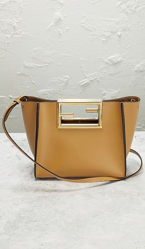 FWRD Renew SAC FENDI en Tan - FWRD Renew - Modalova
