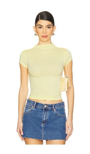 X REVOLVE Lola Tee in . Size XS - Free People - Modalova