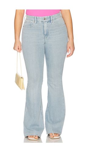 JEAN FLARE en . Taille 12. Also en 18, 22, 24 - Good American - Modalova