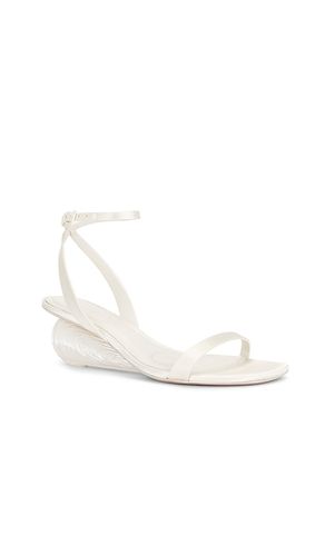 SANDALES BRIDGET SATIN OYSTER SHELL WEDGE en . Taille 36. Also en 37, 38, 40 - SIMKHAI - Modalova