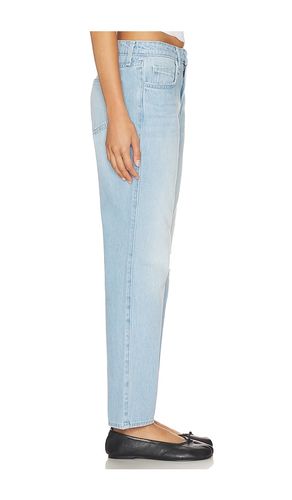 JEAN TAILLE BASSE, COUPE DROITE DÉCONTRACTÉE NEVIA en . Taille 24. Also en 25, 26, 27, 28, 29 - L'AGENCE - Modalova
